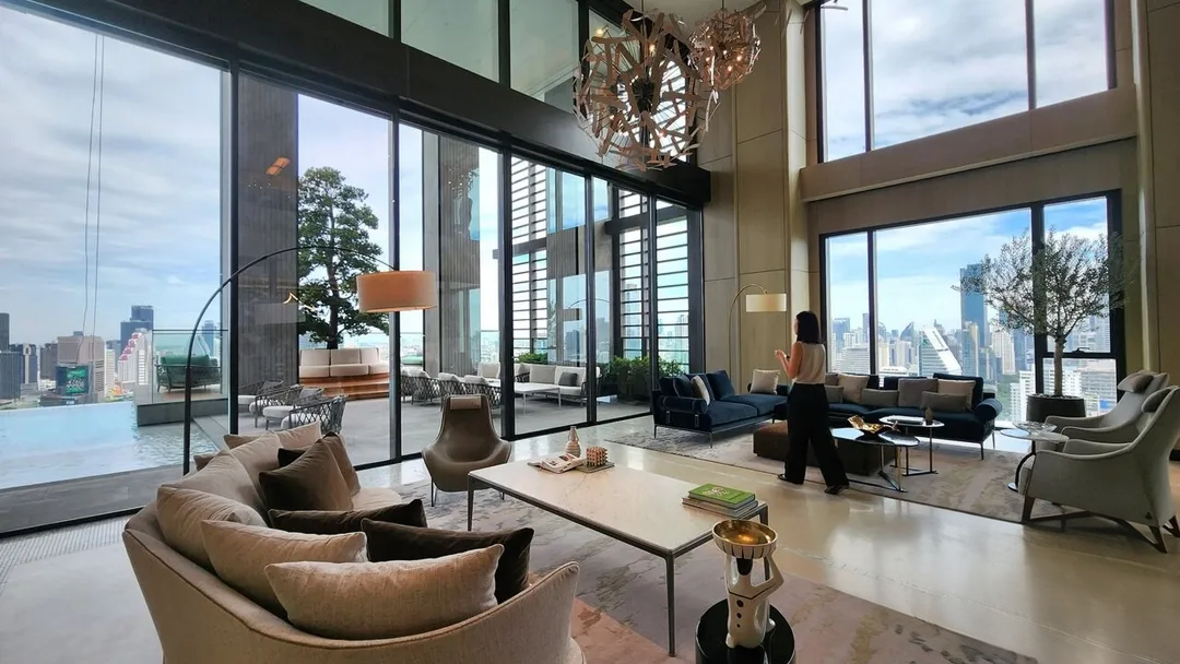 Gallery 6